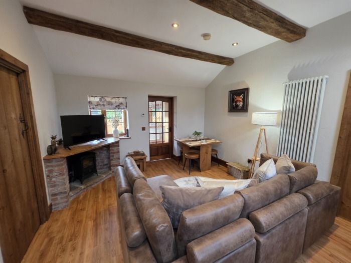 Fox Cottage - Image 3