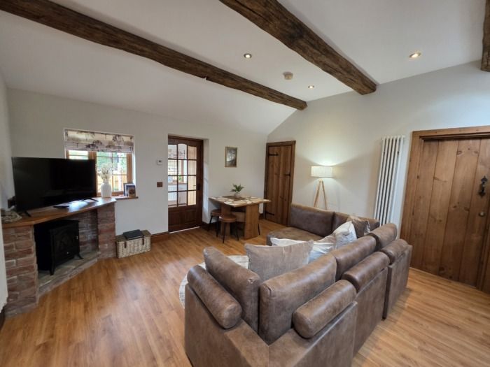 Otter Cottage - Image 2